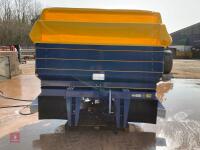 KRM M2W FERTILISER SPREADER - 6