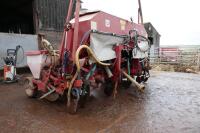 BECKER AEROMAT T 6 ROW MAIZE DRILL - 2