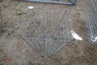 1 MESH HOOK OVER HAY FEEDER - 4