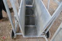 BATEMAN GALVANISED MOBILE LAMB WEIGHER - 9