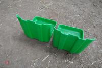 2 CALSEABLOC PLASTIC LICK BLOCK HOLDERS - 4