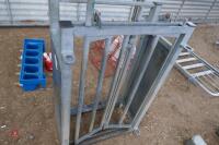 GALVANISED SHEEP RACE STOP GATE - 5