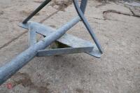 13' GALVANISED FREESTANDING TROLLEY GATE - 4