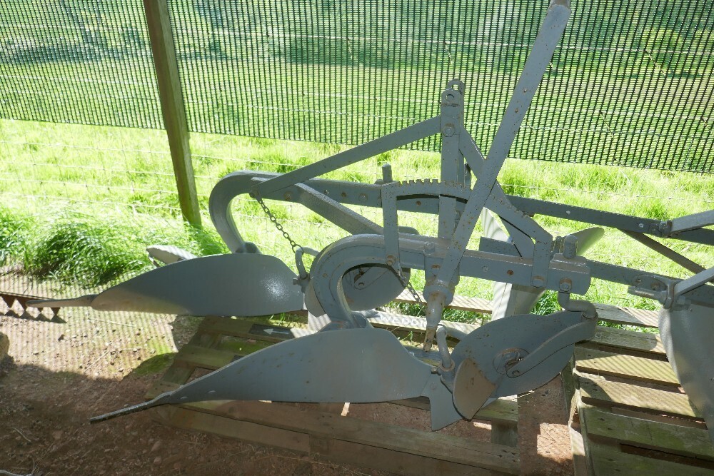 MF 2F PLOUGH