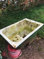 1930S CAST IRON SIT IN BATH - 3