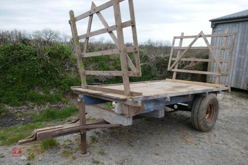 SINGLE AXLE 10' WOODEN BALE TRAILER