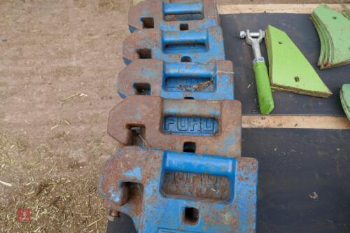 6 FORD 25KG FRONT TRACTOR WEIGHTS