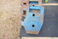 6 FORD 25KG FRONT TRACTOR WEIGHTS - 4