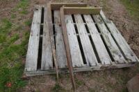 SET OF FORKLIFT PALLET FORKS - 2