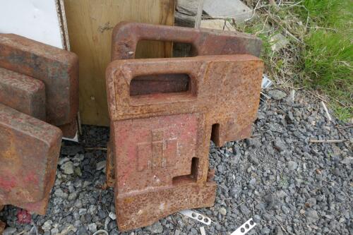 9 INTERNATIONAL FRONT TRACTOR WEIGHTS