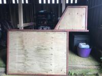 3 X EQUINE LORRY PARTITIONS - 4