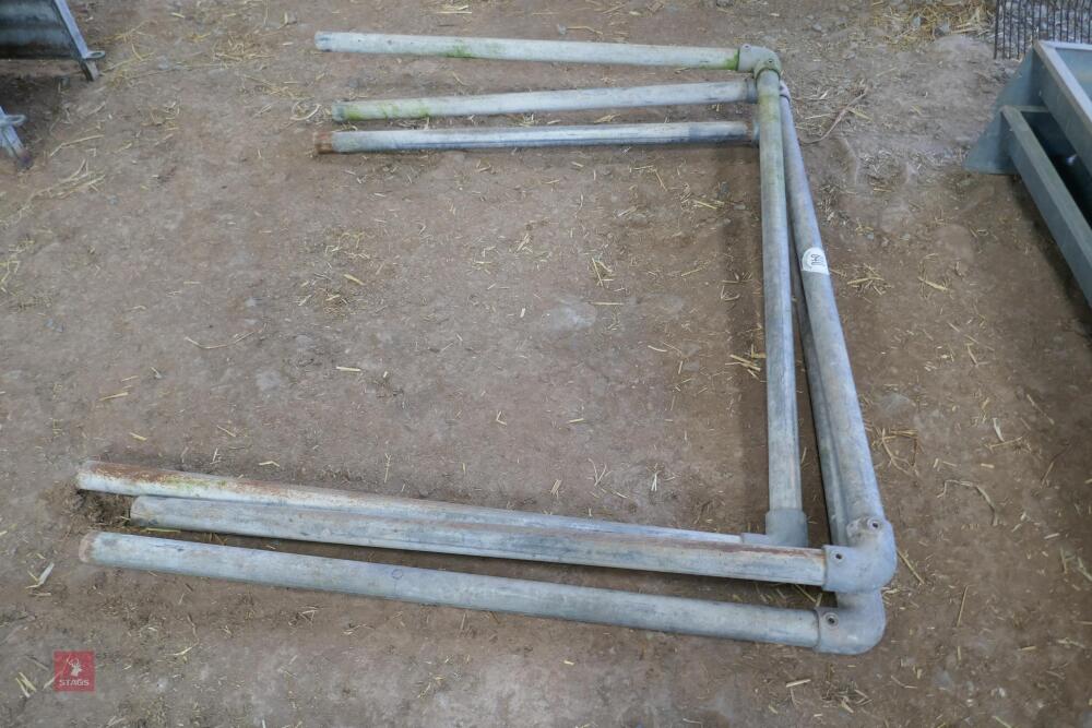 3 STEEL PIPE PROPS