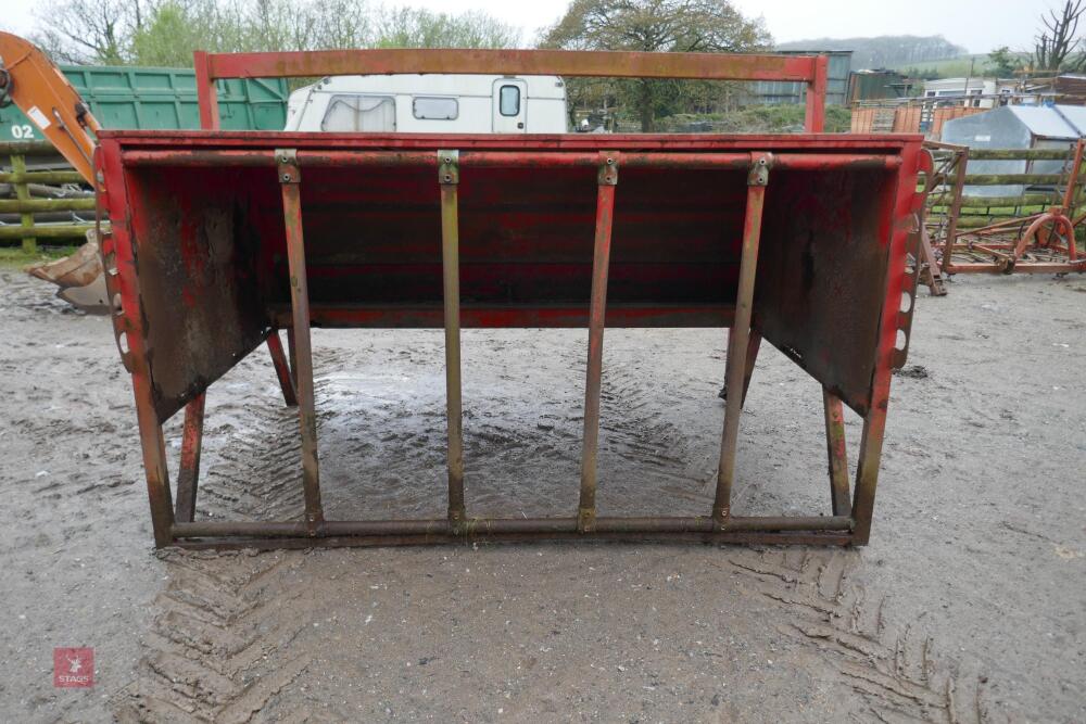 PORTEQUIP CALF CREEP FEEDER