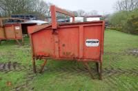 PORTEQUIP CALF CREEP FEEDER - 5