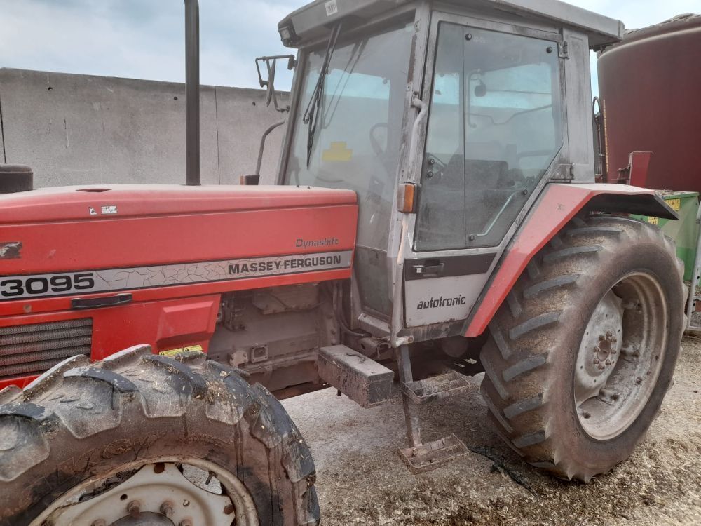 1995 MASSEY FERGUSON 3095 4WD TRACTOR