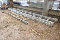 EXTENDING ALUMINIUM LADDER - 4