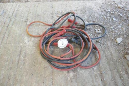 SET OF JUMP LEADS