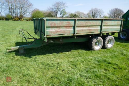 1980 WEEKS 12' TWIN AXLE TIPPING TRAILER