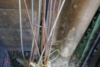 14 MIXED ELECTRIC FENCE STAKES - 4