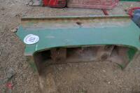 JOHN DEERE FRONT TRACTOR WEIGHT BLOCK - 4