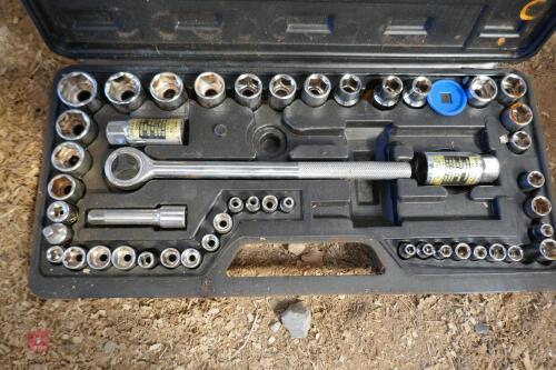 SOCKET SET IN BOX