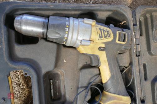 JCB BATTERY DRILL & CHARGER