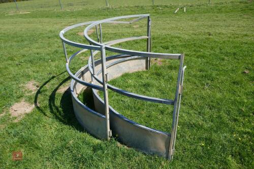 GALVANISED SHEEP ROUND FEEDER