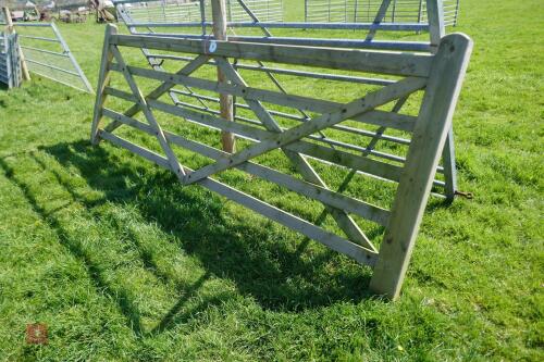 11' WOODEN FIELD GATE