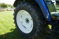 2002 NEW HOLLAND TS115 4WD TRACTOR - 12