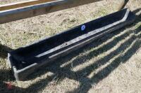 RUBBER 6' GROUND FEED TROUGH