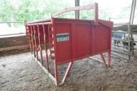 PORTEQUIP CALF CREEP FEEDER - 3