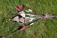 16 METAL ELECTRIC FENCE POSTS - 5