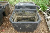 JFCDT20 PLASTIC WATER TROUGH - 8