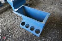 2FT CALVE/SHEEP CREEP FEEDER - 4