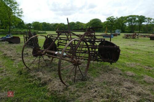 VINTAGE LISTER BLACKSTONE HAY RAKE