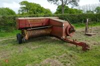 NEW HOLLAND 276 CONVENTIONAL BALER (S/R) - 18