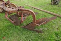 MASSEY FERGUSON 40 3F PLOUGH - 8