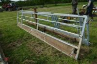 15FT GALVANISED FEED BARRIER - 5