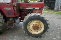 'A REG' INTERNATIONAL 885XL 4WD TRACTOR - 35