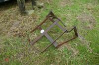 FRONT BONNET GUARD FOR VINTAGE TRACTOR - 2