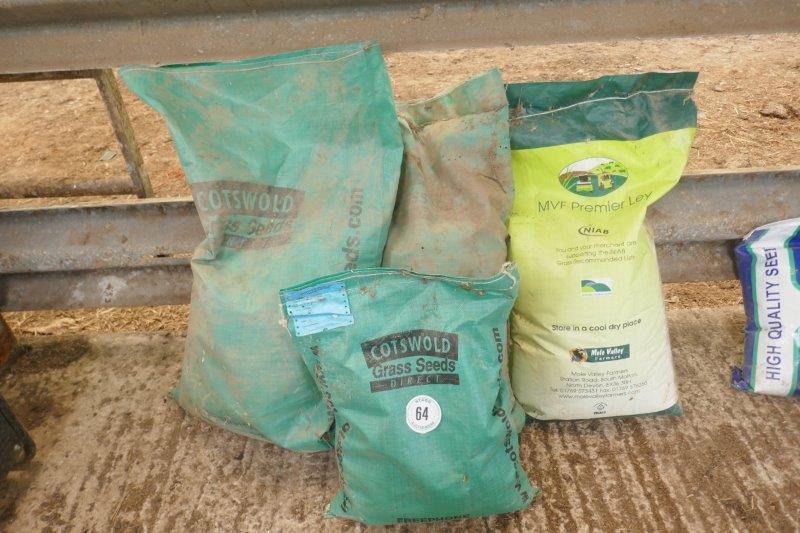 4 BAGS OF GRASS SEED