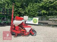 KONGSKILDE BECKER 6 ROW MAIZE DRILL - 5