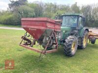 FRONT TANK & 8 ROW MAIZE DRILL