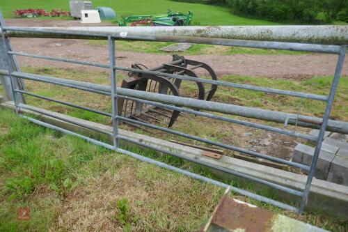 10' GALVANISED FIELD GATE