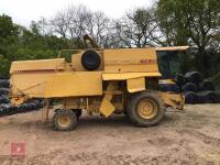 NEW HOLLAND TX 32 COMBINE - 5