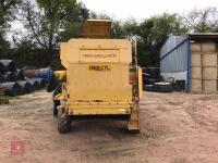 NEW HOLLAND TX 32 COMBINE - 8