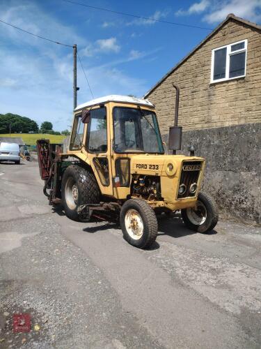 1983 FORD 233 TRACTOR WITH RANSOMES MOWER