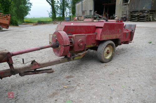 INTERNATIONAL 435D CONVENTIONAL BALER