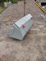 EURO 8 LOADER BUCKET - 2