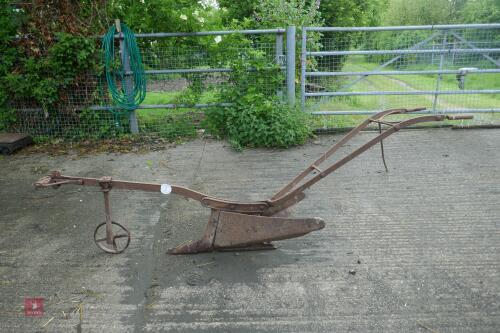 HORSE DRAWN VINTAGE PLOUGH (2)